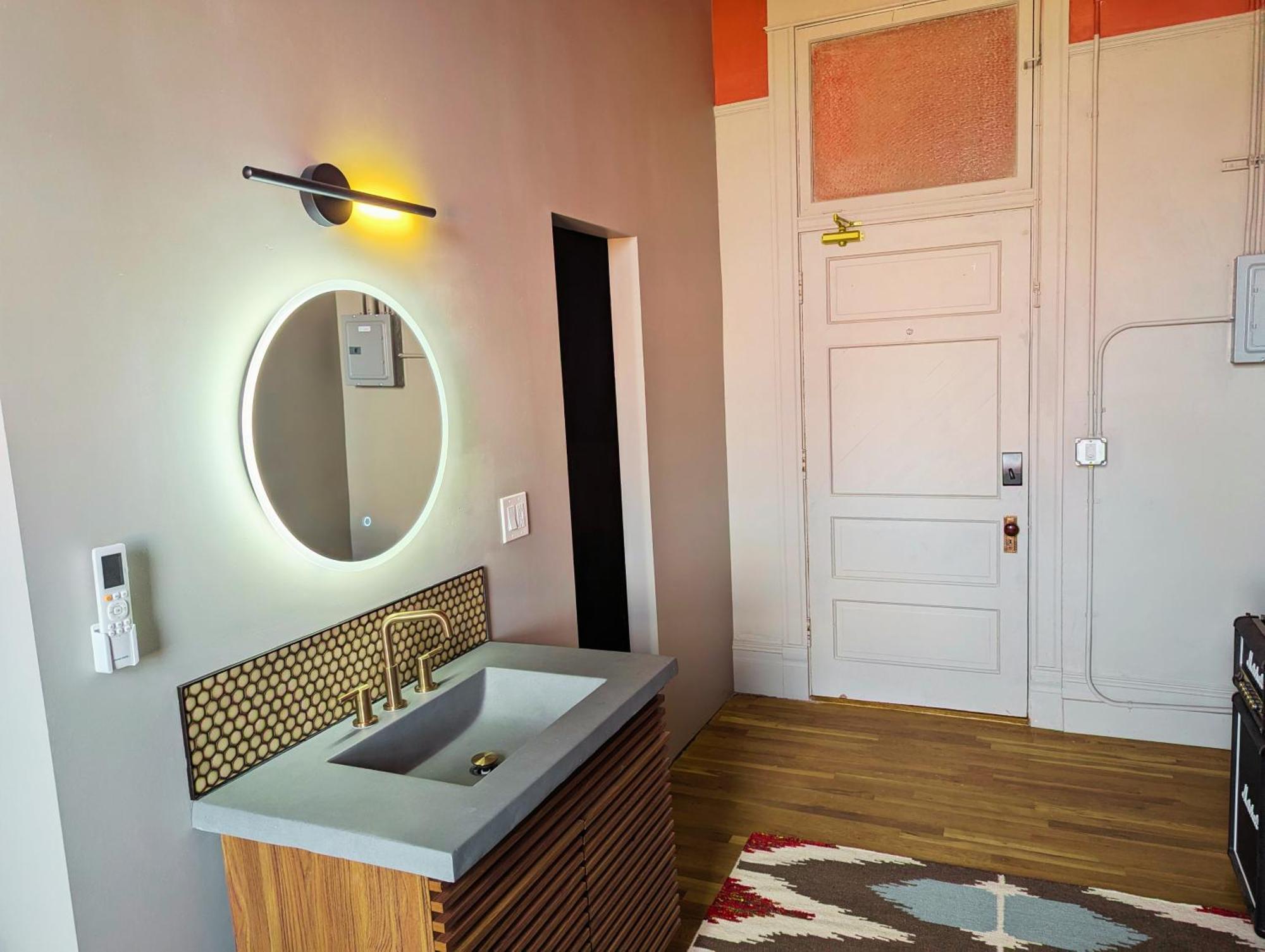 The Well Hotel & Taproom Trinidad Extérieur photo